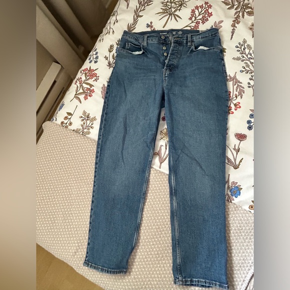 Old navy extra high rise sky-hi straight mom jean- size 12 - Picture 4 of 4